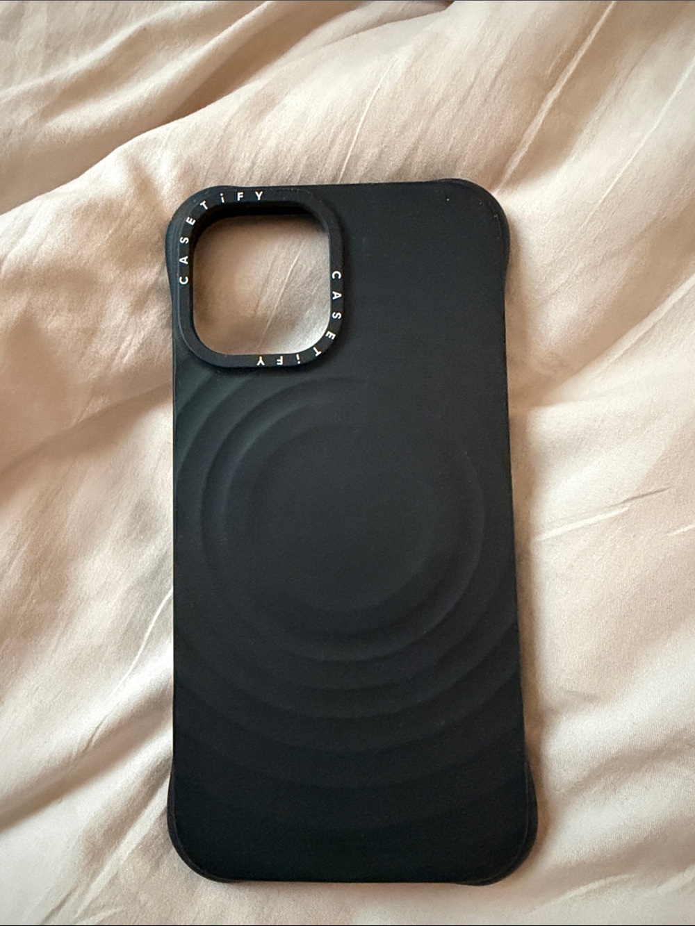 IPHONE 16 Casetify Black Ring-Texture Phone Case